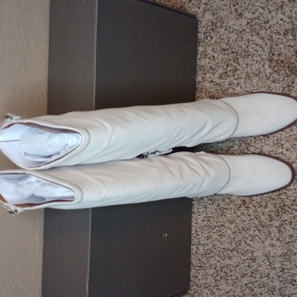 FRANCO SARTO INFORMA WEST HIGH SHAFT BOOTS ECRU WHITE SUEDE 6M - Picture 1 of 7